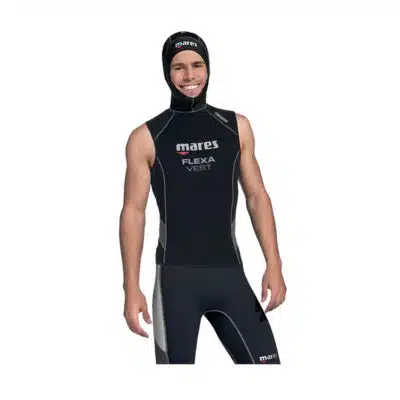 flexa vest man wear a Flexa vest with hood, diving shop aqaba