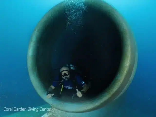 super diver Tristar airplane wreck site